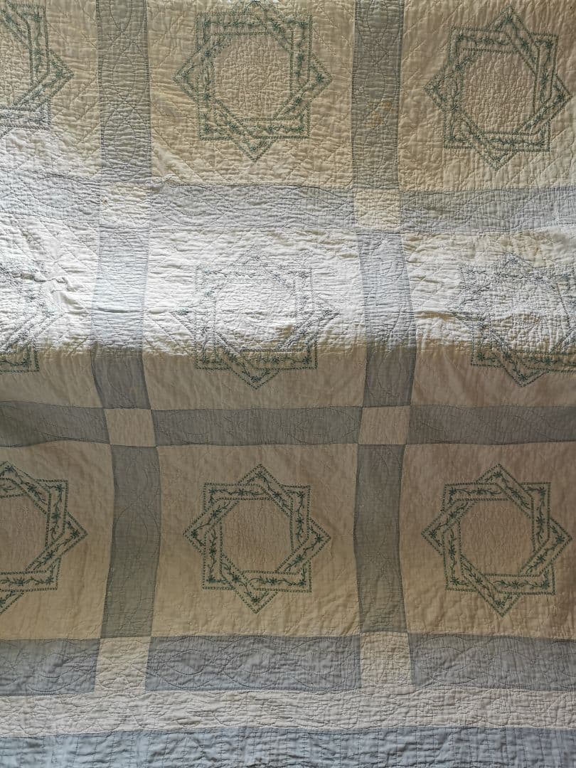 アンティーク 星 風車パッチワーク 小花青磁色刺繍 ふんわりダブル