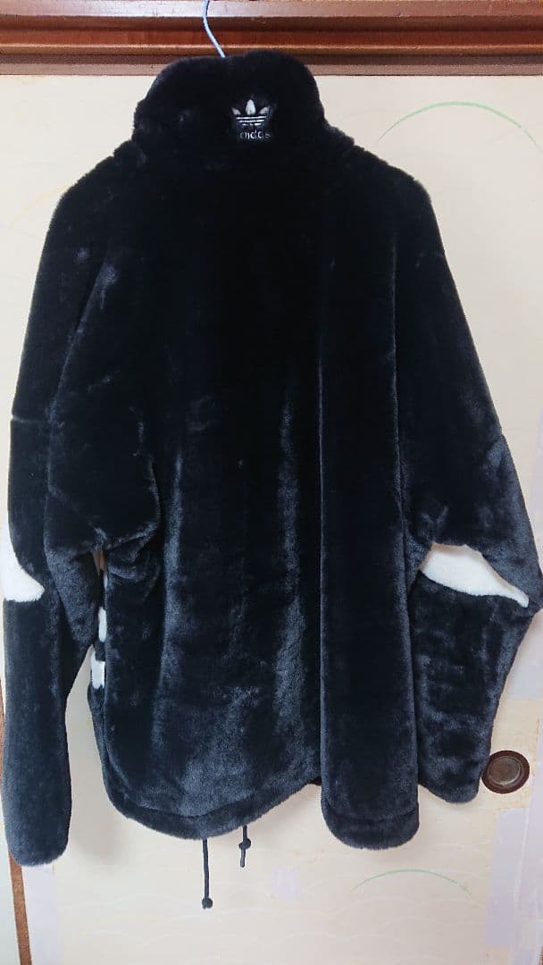 adidas フェイクファージャケット 2XO