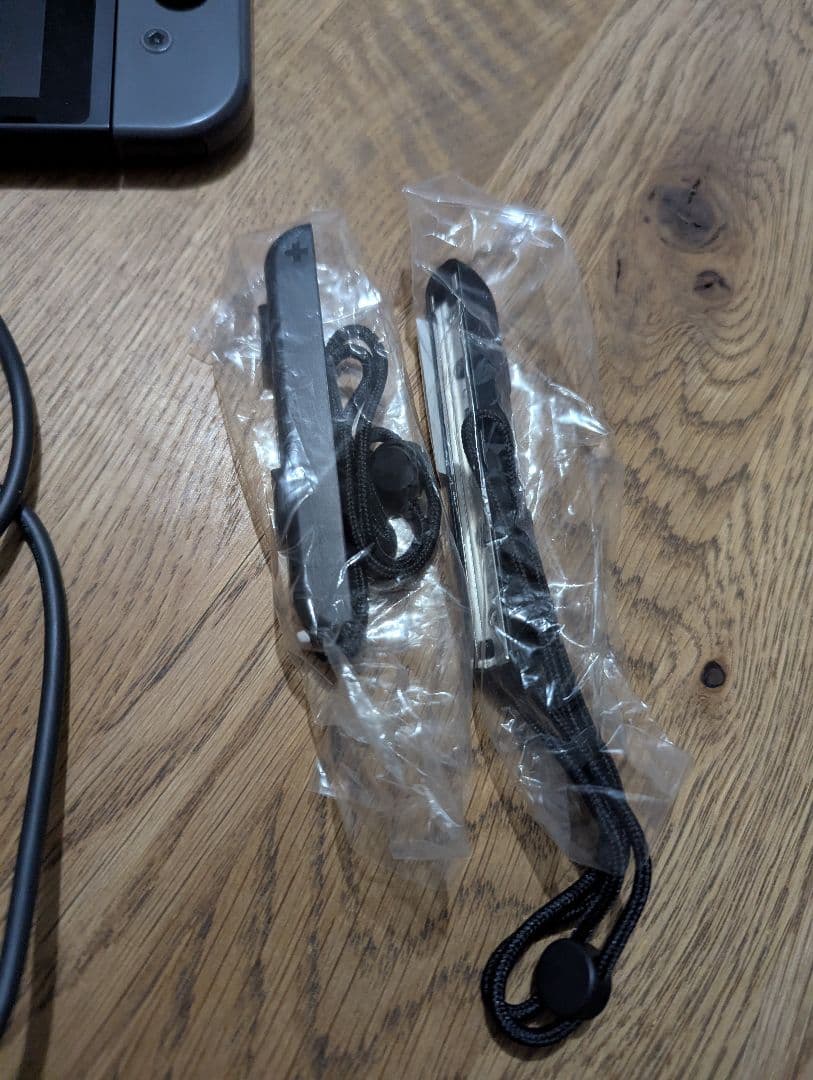 Nintendo Switch 本体 ※箱なし、microSDカード付き