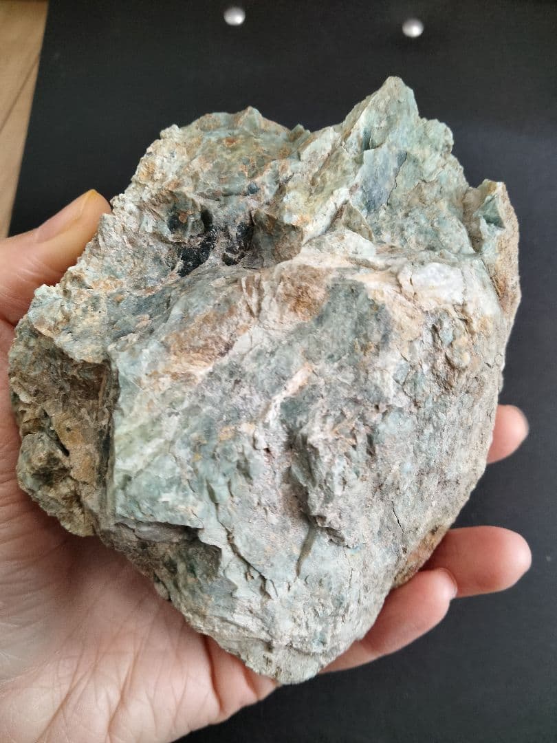 埼玉県宮内砕石場 ニッケルオパール ニッケルシリカ 599g きつね石