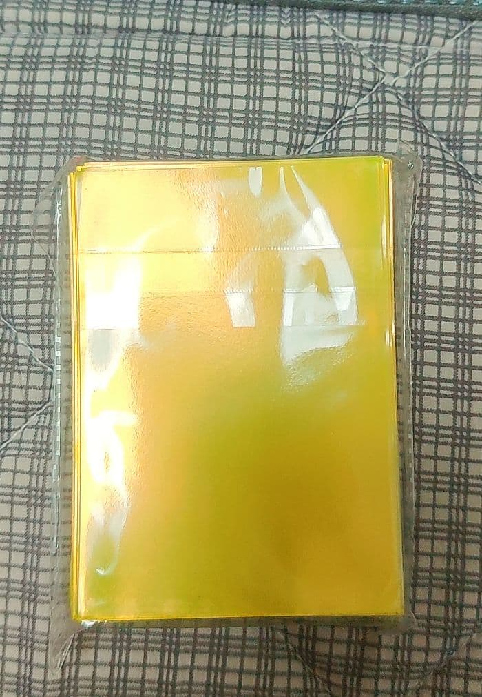 海外限定】遊戯王 魔術師の弟子ブラック・マジシャン・ガール スリーブ