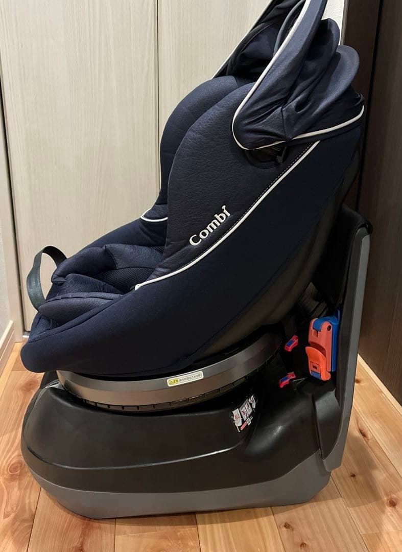 Combi チャイルドシート ネイビー 回転式 CG-CTG 本日限定価格