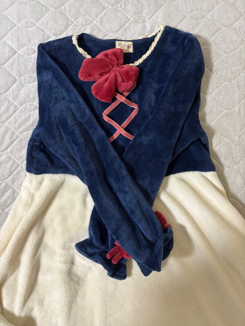 【クリスマス価格】Favorite 着る毛布3点セット　マイメロ・白雪姫・うさぎ