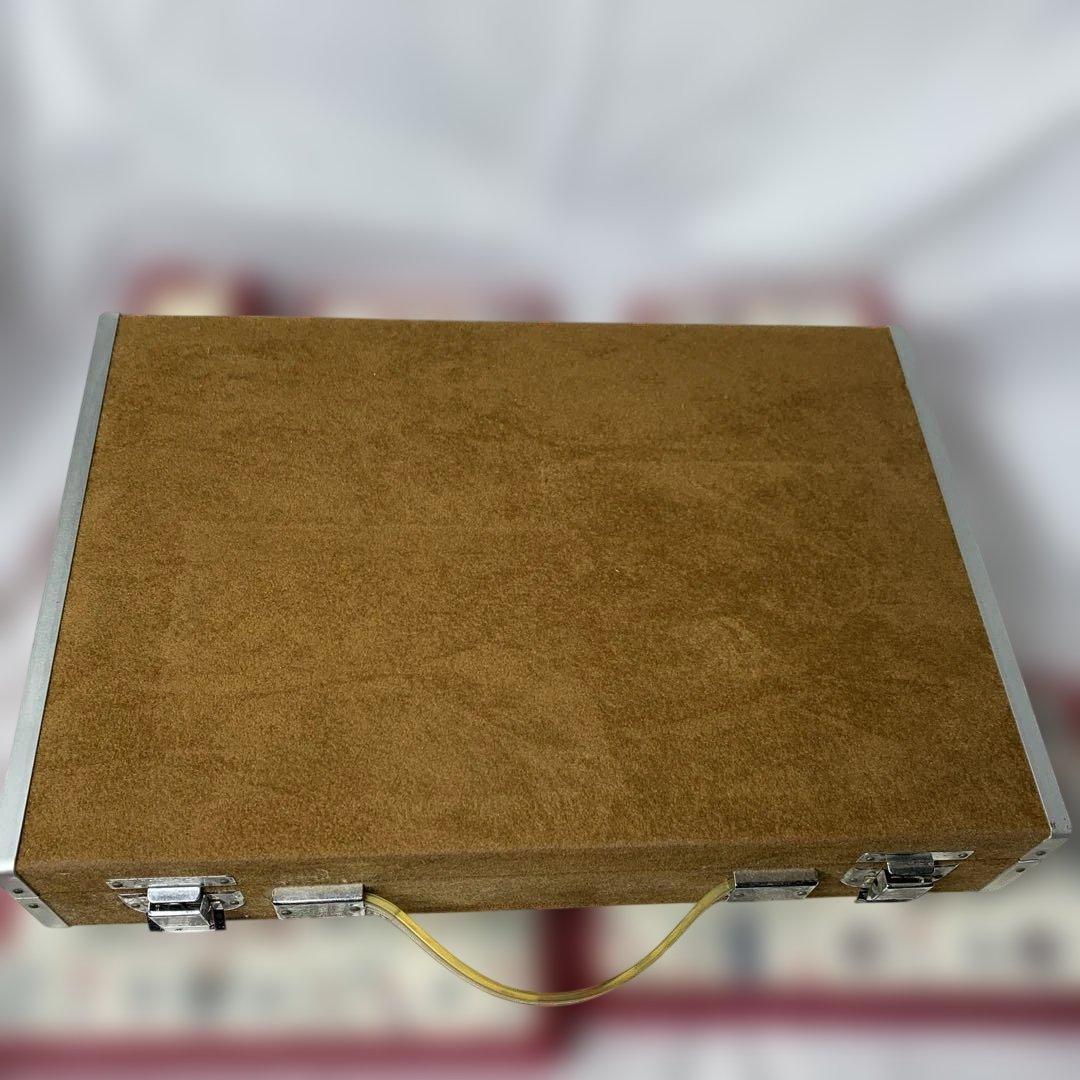 麻雀セット 木製ケース 136枚牌　高級装飾　手彫り