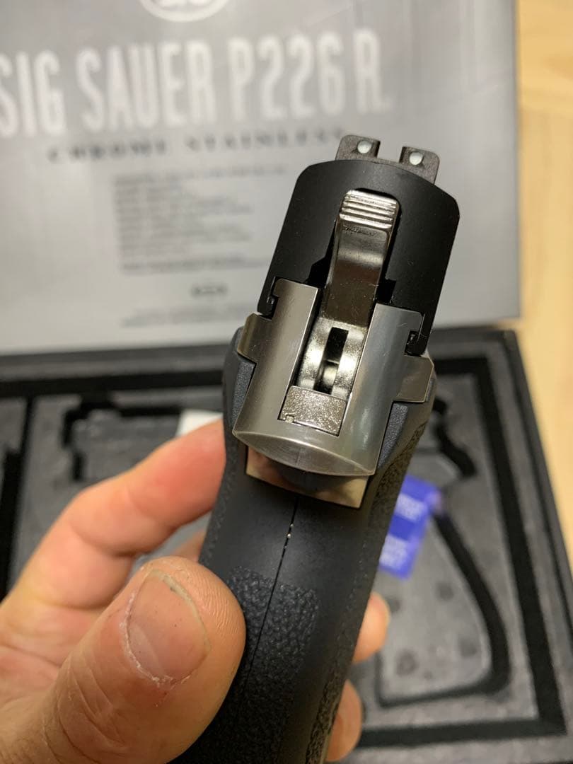 美品　東京マルイ SIG シグ P226R ハーフステンレスシルバー