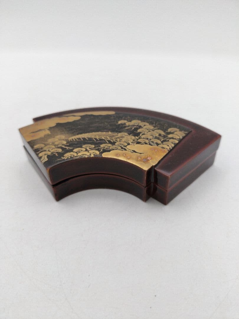 【セール】b813【新品・未使用】香合 重扇面 住吉蒔絵 中林一星 木箱 茶道具