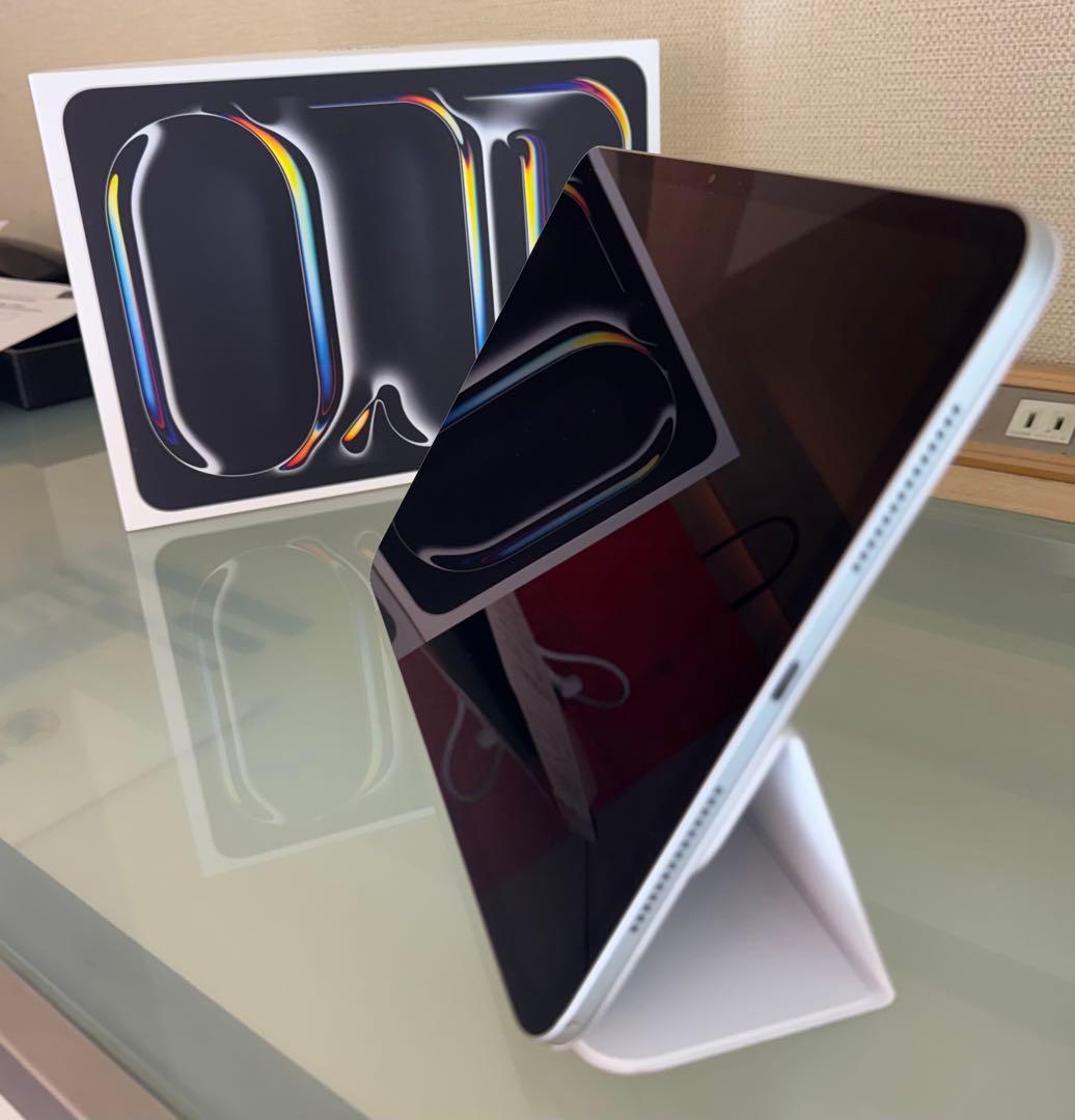 iPad Pro 11インチ (M4)Wi-Fi 256GBシルバー&純正カバー