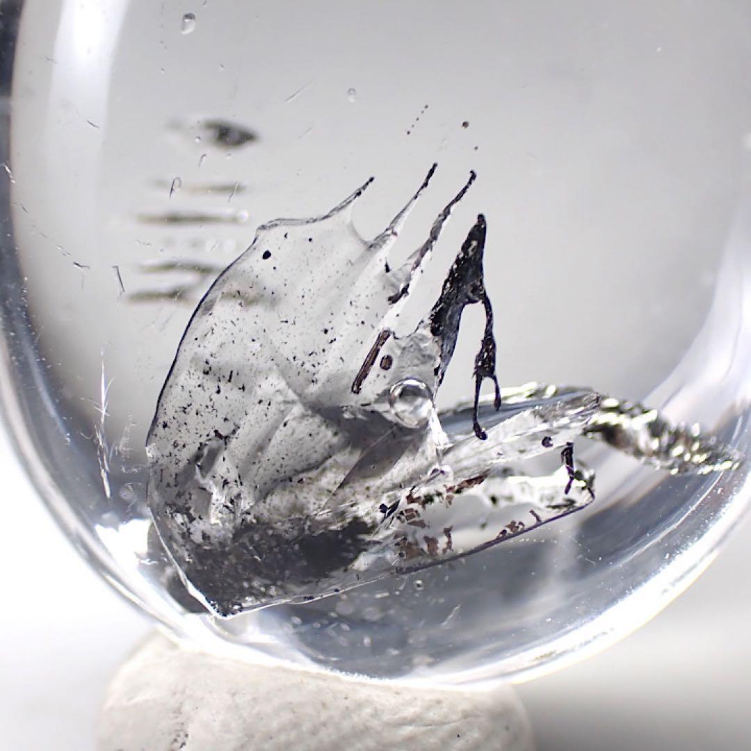 ブラジル産】カーボンインクォーツ(ウォーターインクォーツ)