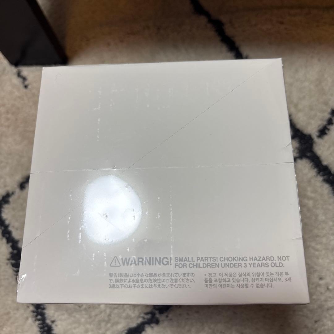 POPMART Big into Energyブラインドボックス新品未開封ラブブ