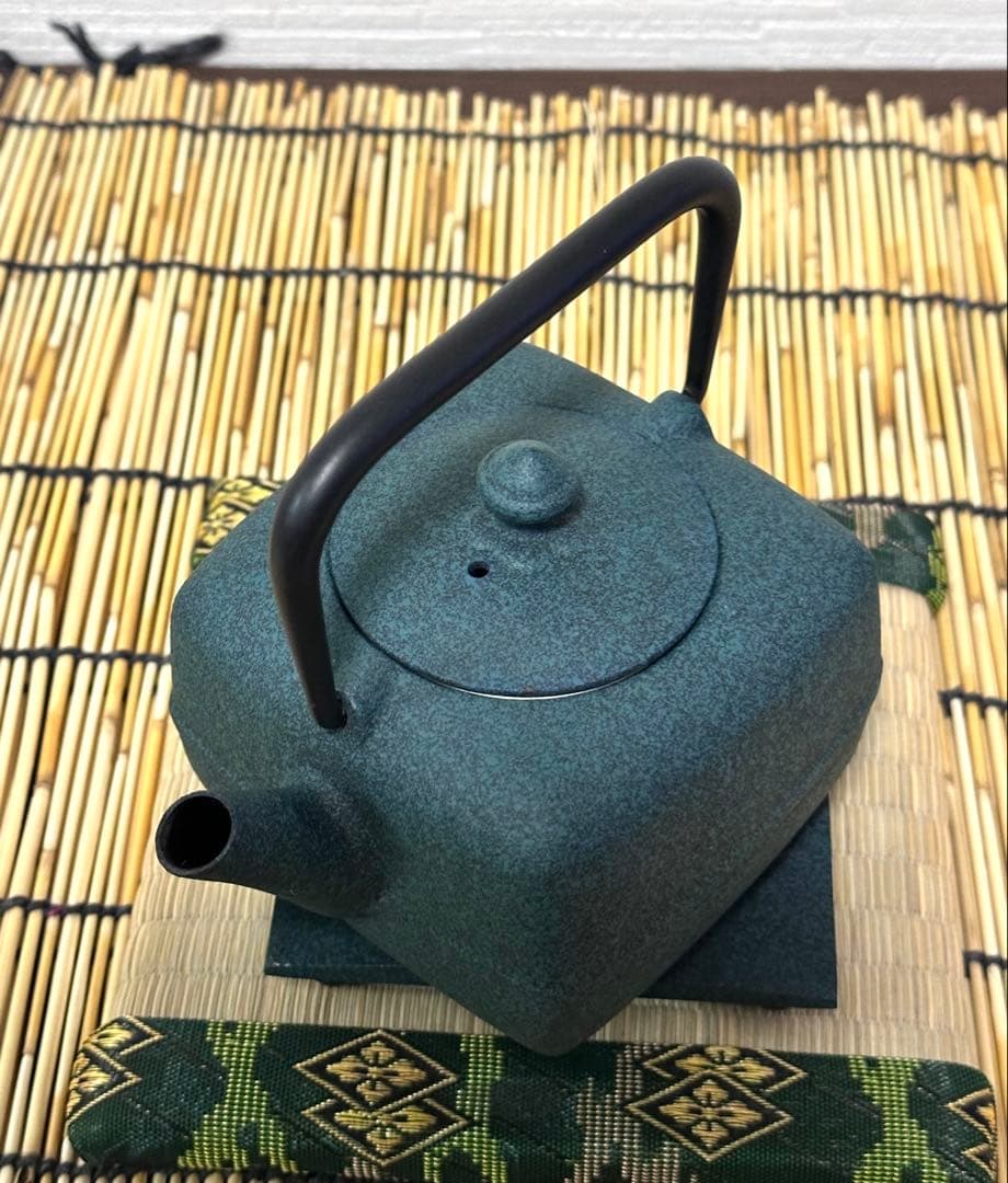 菊地保寿堂奥山清行デザインティーポット げんじss 茶托 月 4枚