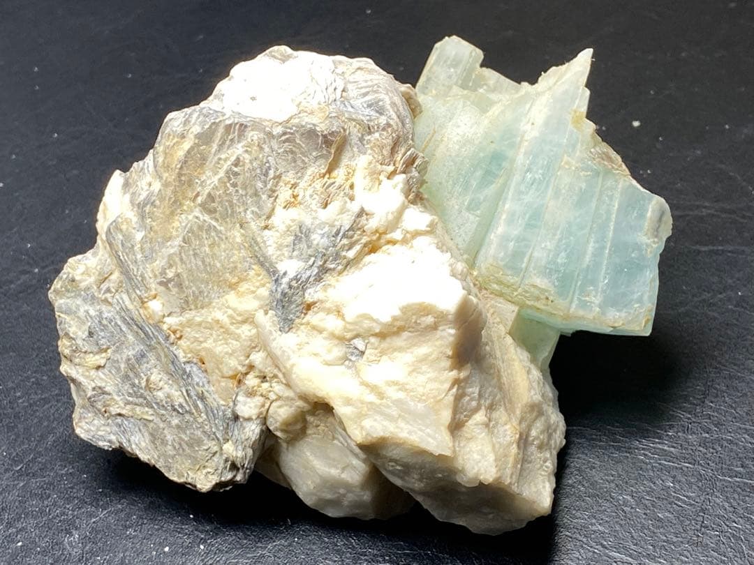 アクアマリン　347g マイカ　雲母