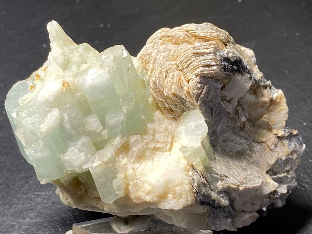 アクアマリン　347g マイカ　雲母