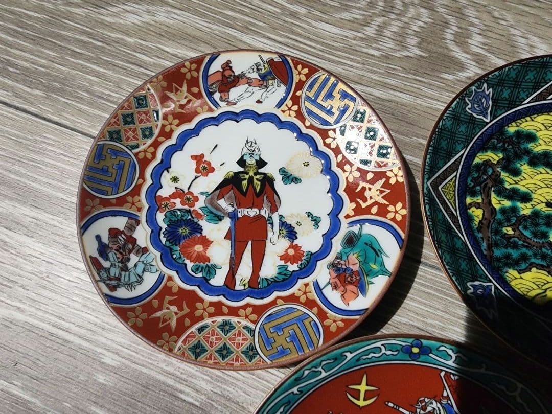 九谷焼　ガンダム陶磁器皿 5枚セット