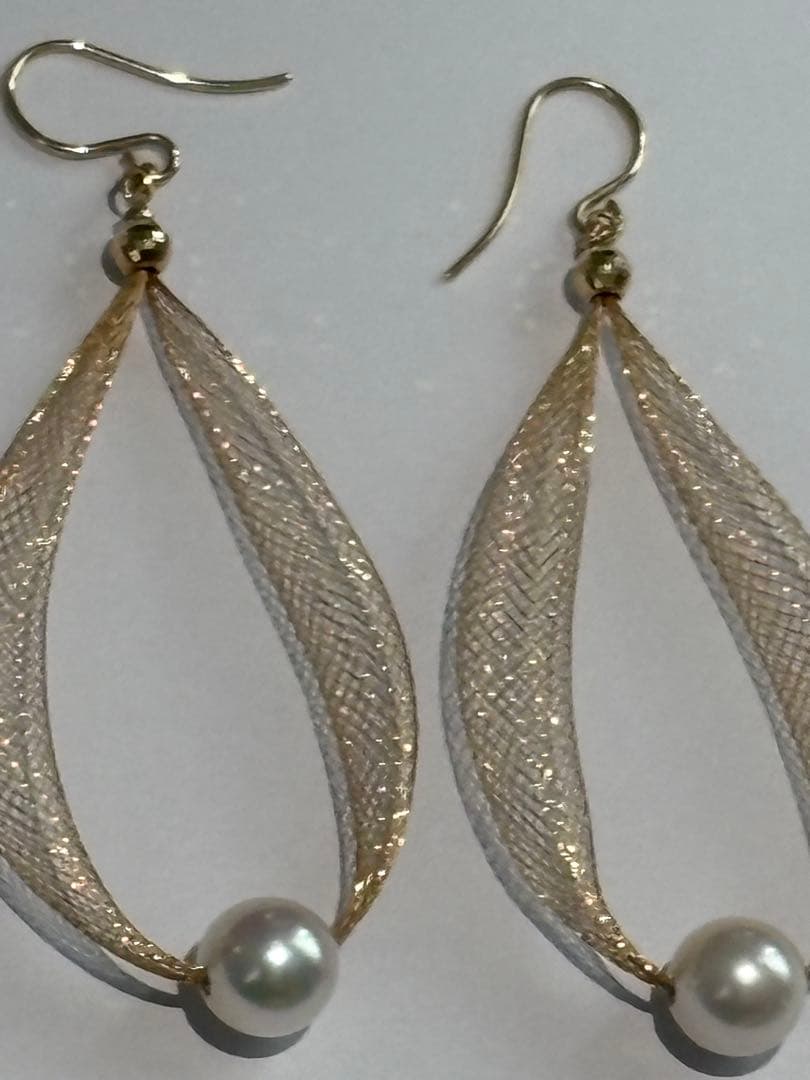 18金メッシュリーフ型パールピアス