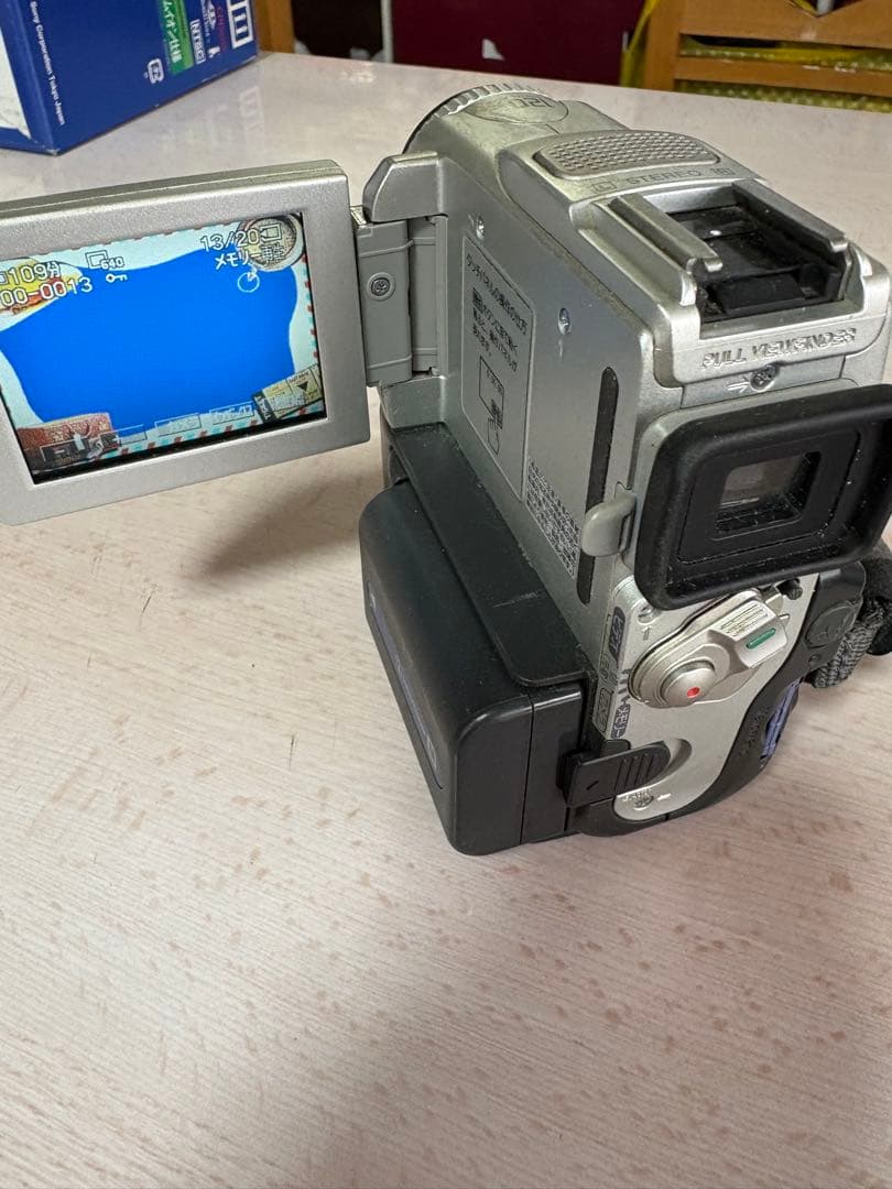 中古SONYDCR-PC101K デジタルハンディカム 本体&パソコン編集ソフト
