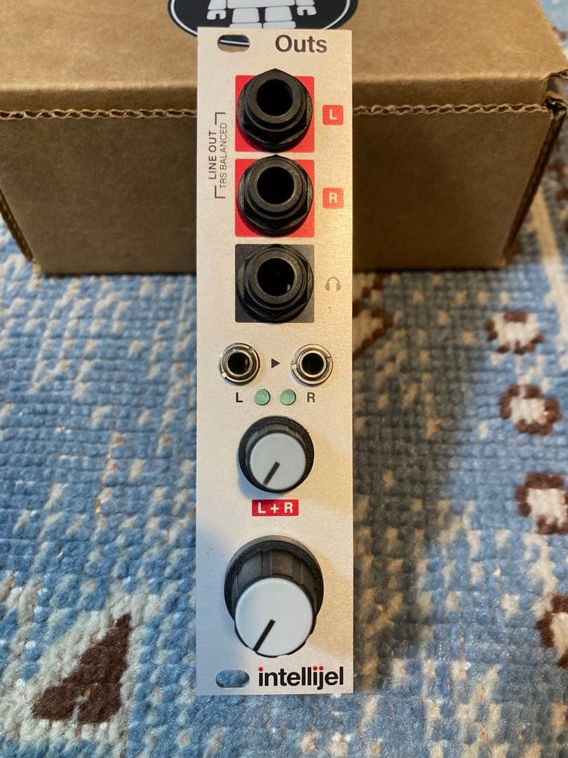 Intellijel Designs Outs モジュラーシンセ Intellijel Designs Outs
