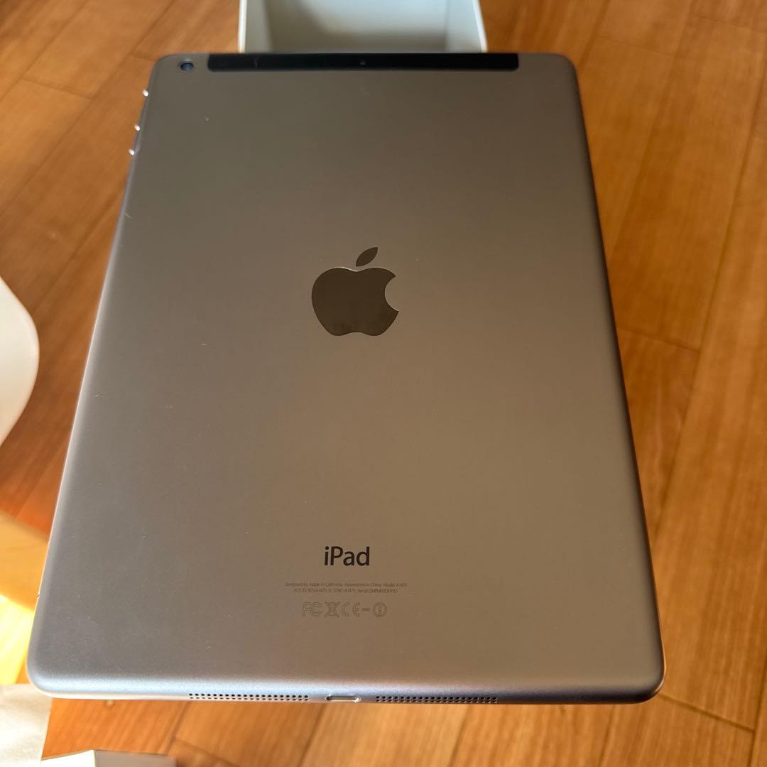 Apple iPad シルバー 本体 ジャンク品 - メルカリ