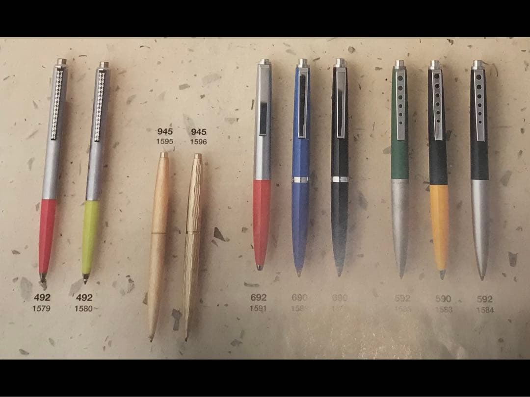 究極の稀少モデル・モンブラン・コレクション・マダムNo0946総金張