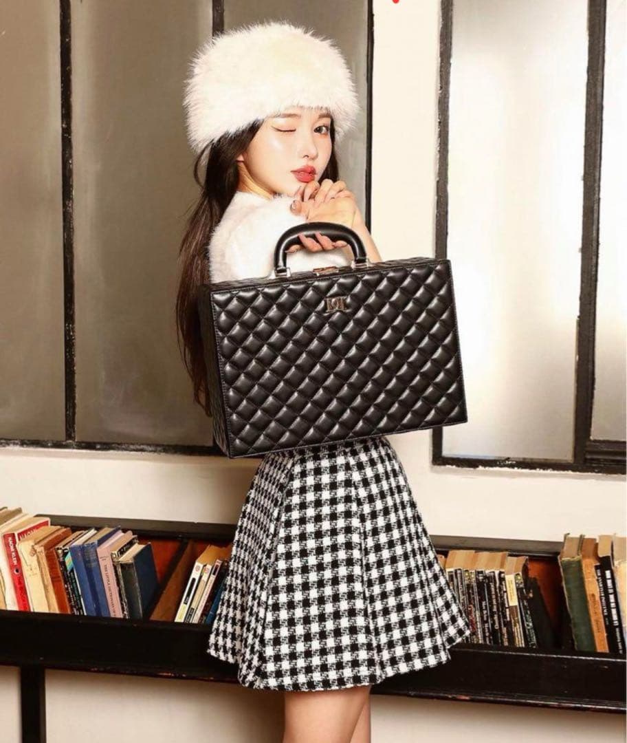 ダーリッチ　アタッシュケース　メイクブラシ　メイクポーチ　ノベルティ