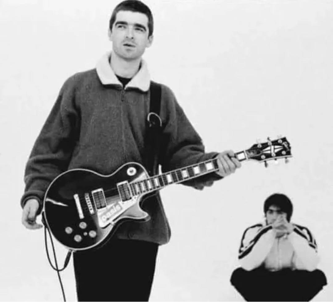 Epiphone Les Paul Custom Ebonyノエル・ギャラガー風