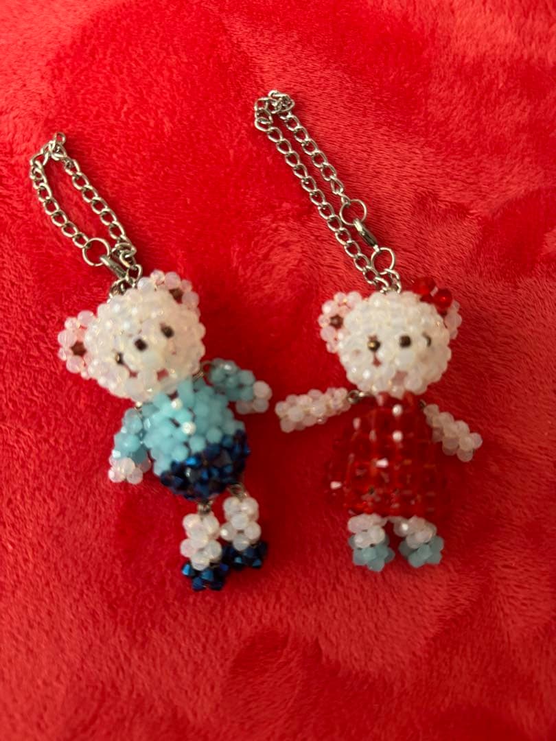 ファミリア familiar ビーズ チャーム ファミちゃん リアちゃん 2点