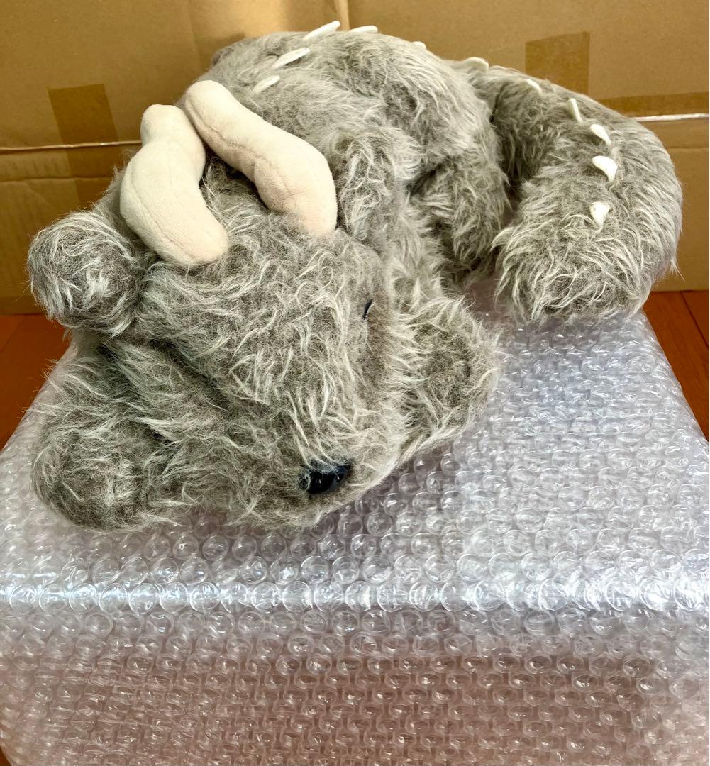 スピッツ　醒めないツアーグッズ　モニャモニャ　ぬいぐるみ　ガラスケース付 スピッツ 醒めないツアーグッズ モニャモニャ ぬいぐるみ ガラスケース