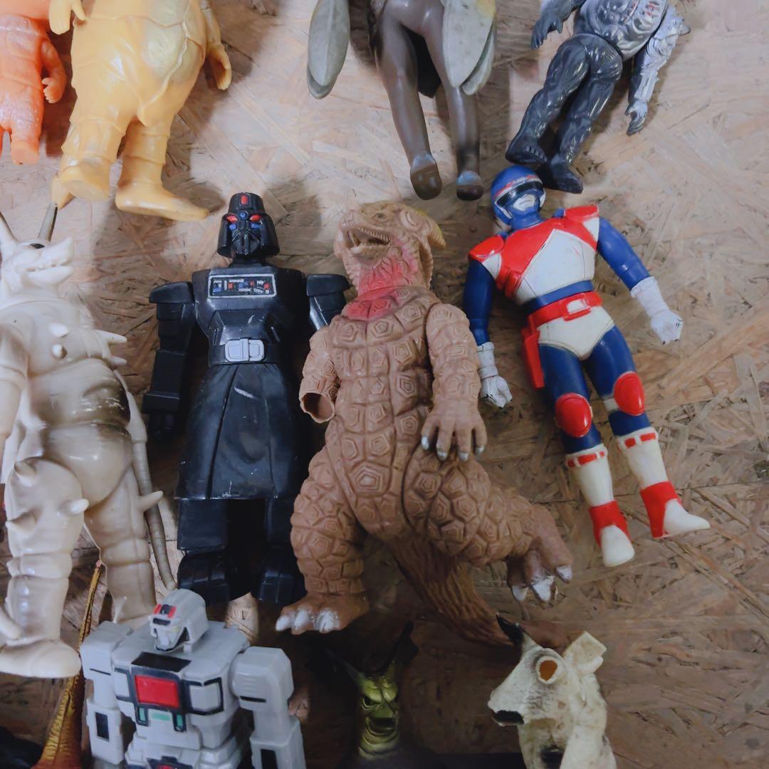 ゴジラも怪獣もウルトラマンも♪ ソフビ/フィギュア一括セット!