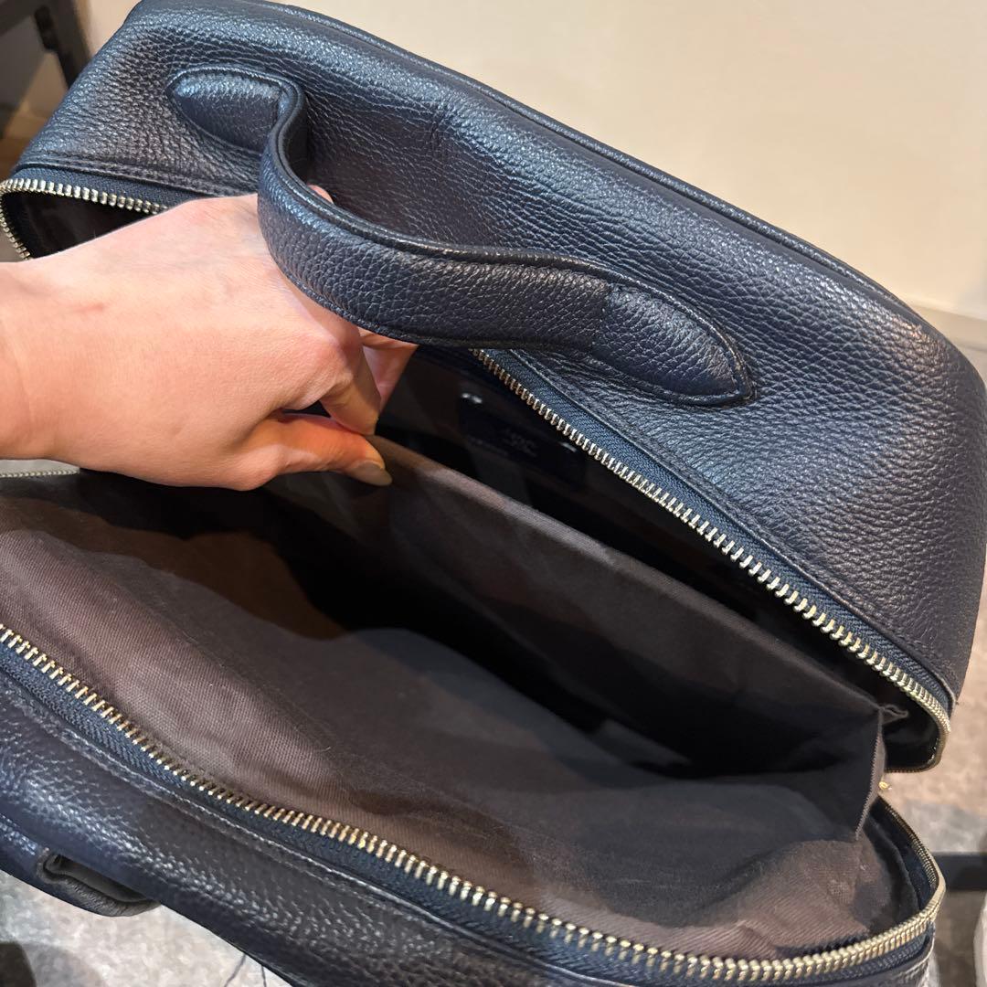 hinn 本革　ビジネスリュック