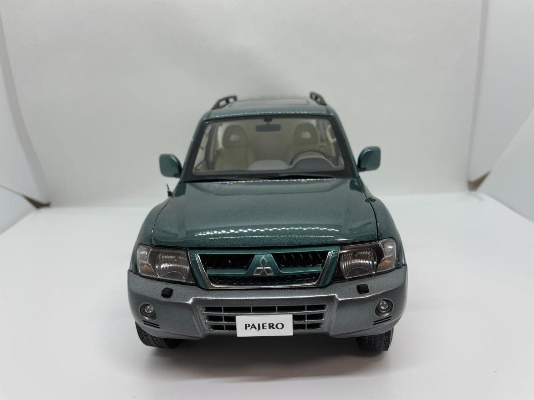 203-010 YC MODEL 1/18 三菱 パジェロ グリーン
