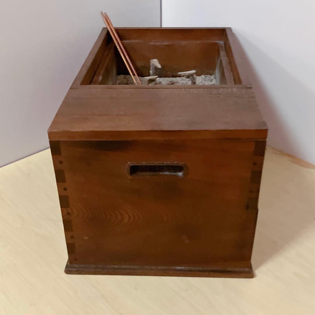 囲炉裏 木製 火鉢 火箸 灰付き アンティーク 囲炉裏テーブル 古民具 和家具