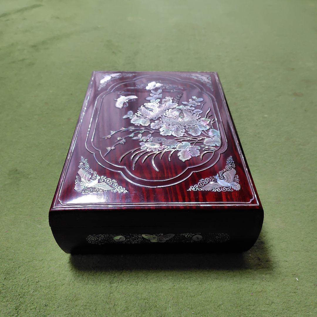 螺鈿細工 漆器 蝶 花柄 レア••中国伝統工芸•揚州緙花絹織物の髪飾り