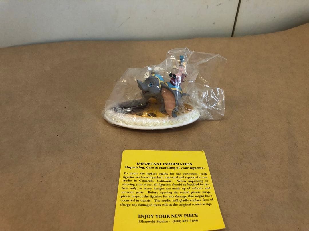 ディズニー　オルショウスキー　ダンボ フィギュア First Parade