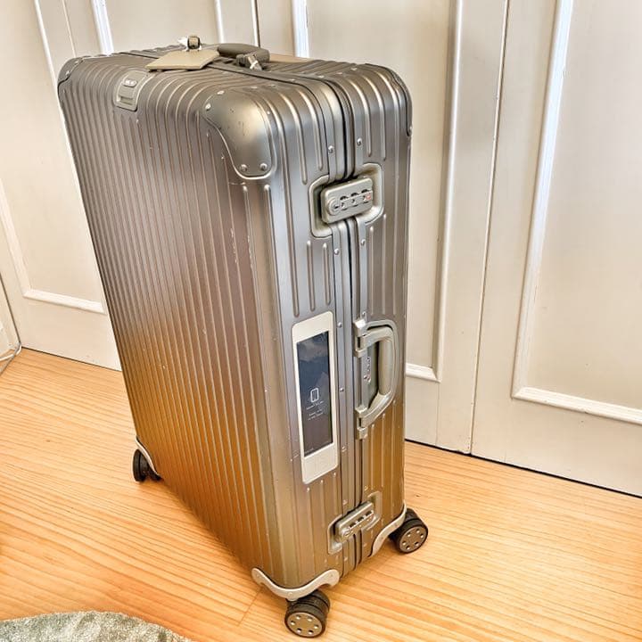リモア トパーズ ゴールド 旧モデル リモワ アルミスーツケース