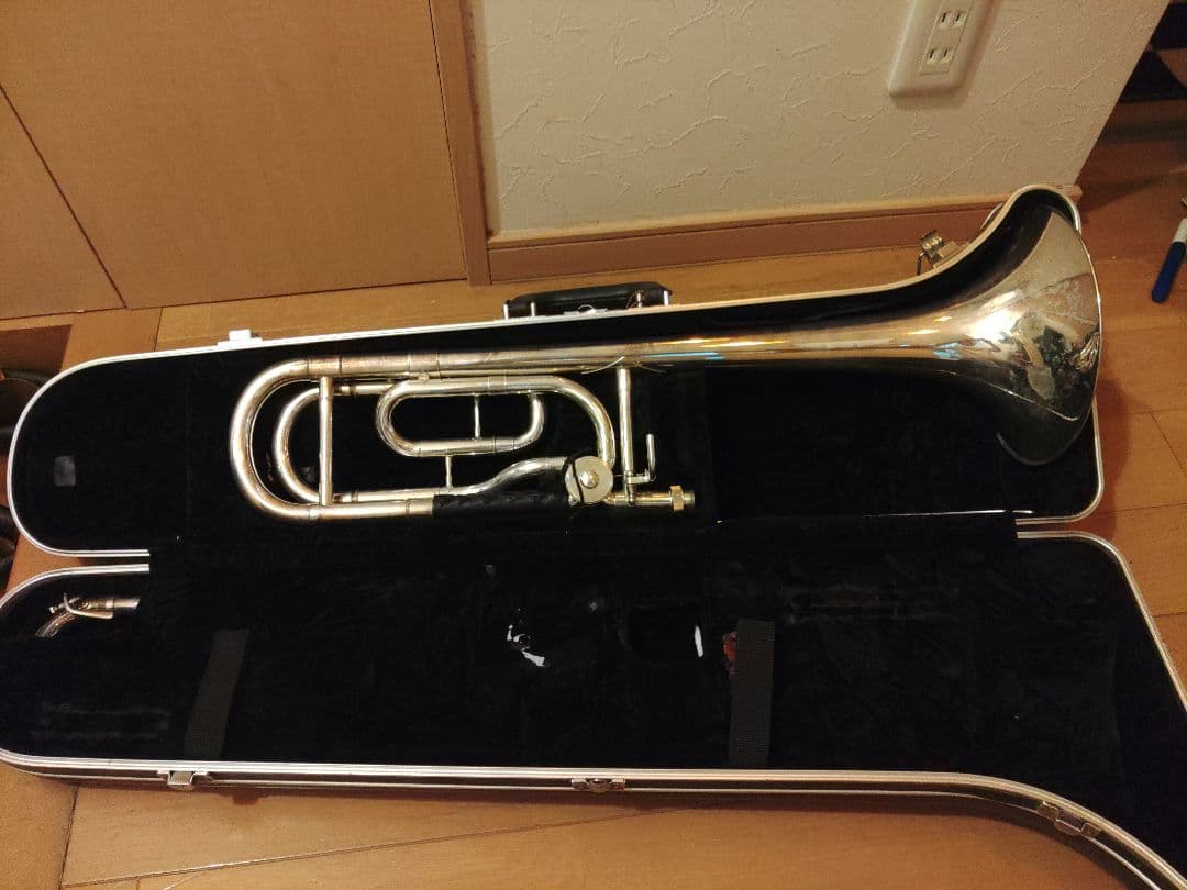 ヤマハ　トロンボーン　シルバーysl-8420s