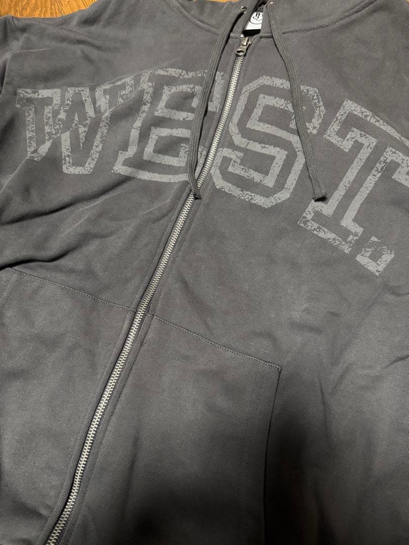 本日限定値下げWEST. 藤井流星プロデュース パーカー - メルカリ