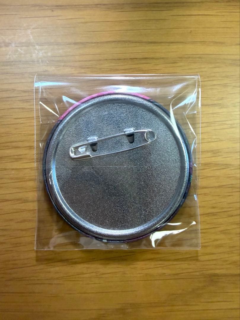 怪獣8号 鳴海弦 ハロウィン ホログラム缶バッジ 特典 渋谷ちかみち