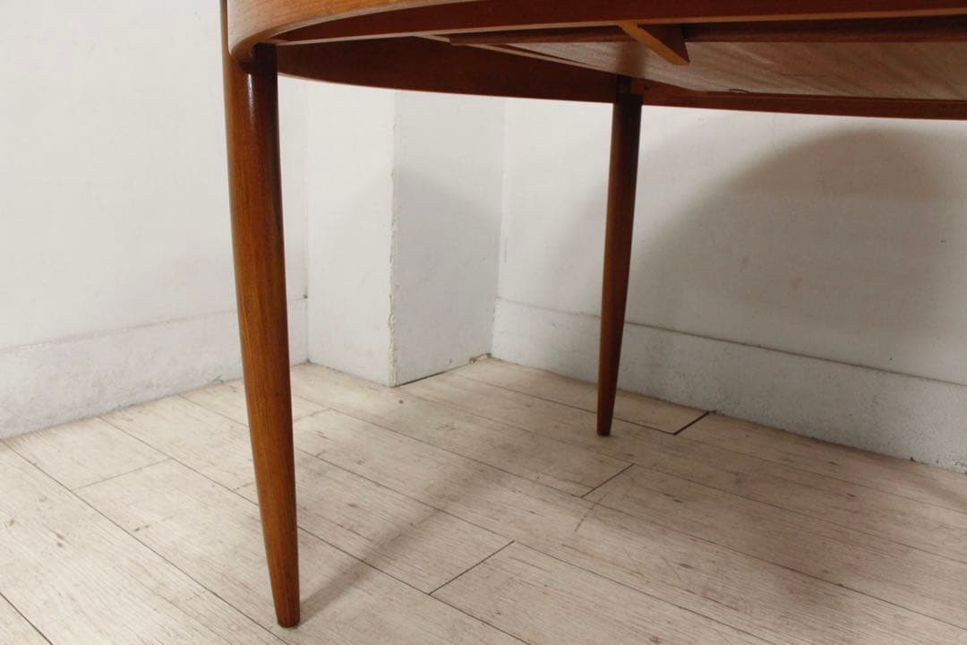 【極美品】G-PLAN ジープラン エクステンション ラウンドダイニングテーブル