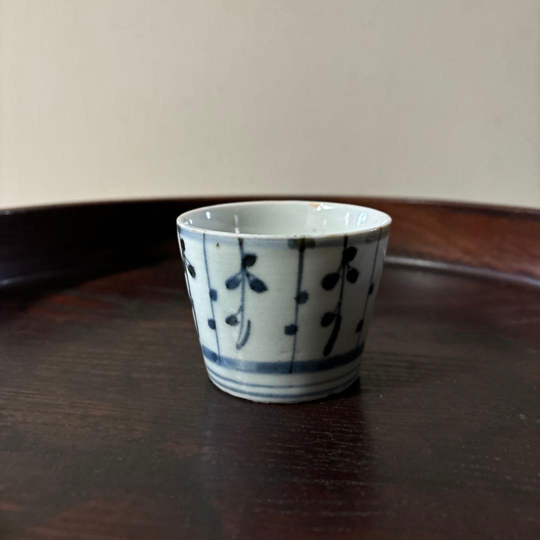 古伊万里染付　格子縞　蔓草文　④蕎麦猪口　江戸初期前期　アンティーク　白磁　李朝