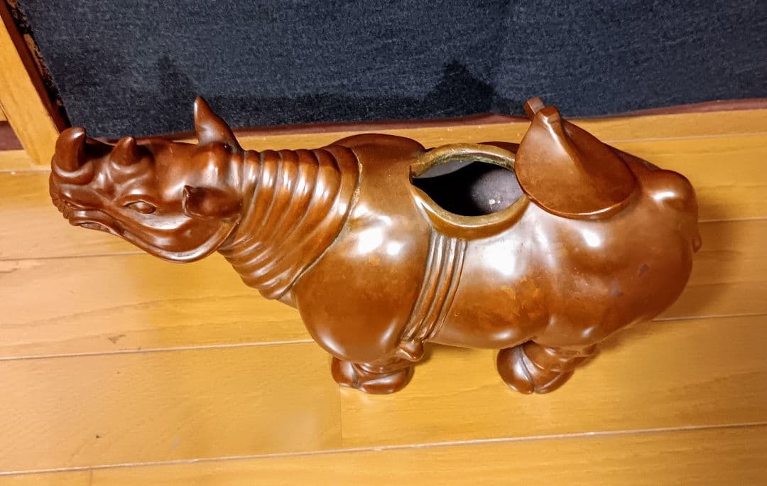 斑銅　サイ　大犀牛　工芸品　アンティーク　中国