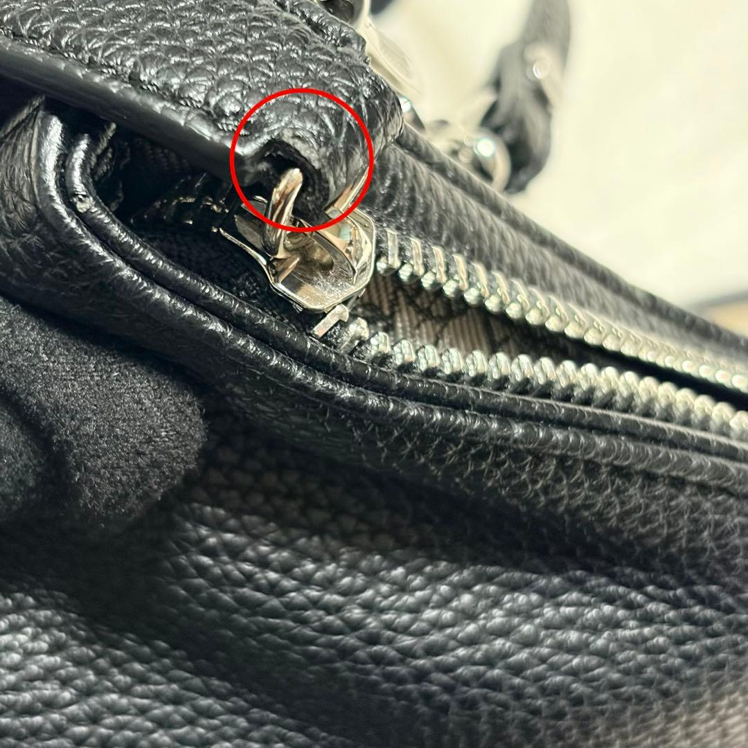 ヴィヴィアン　ショルダーバッグ　ブラック