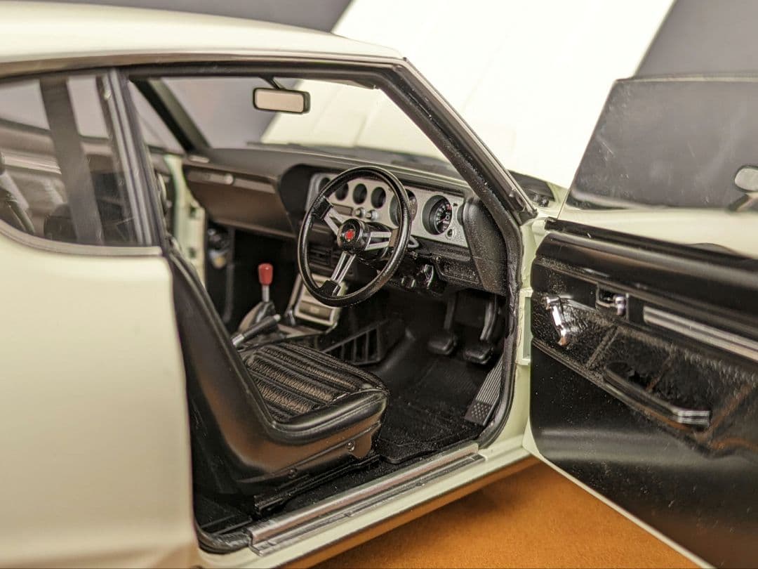 オートアート 1/18 日産 スカイライン 2000 GT-R KPGC110