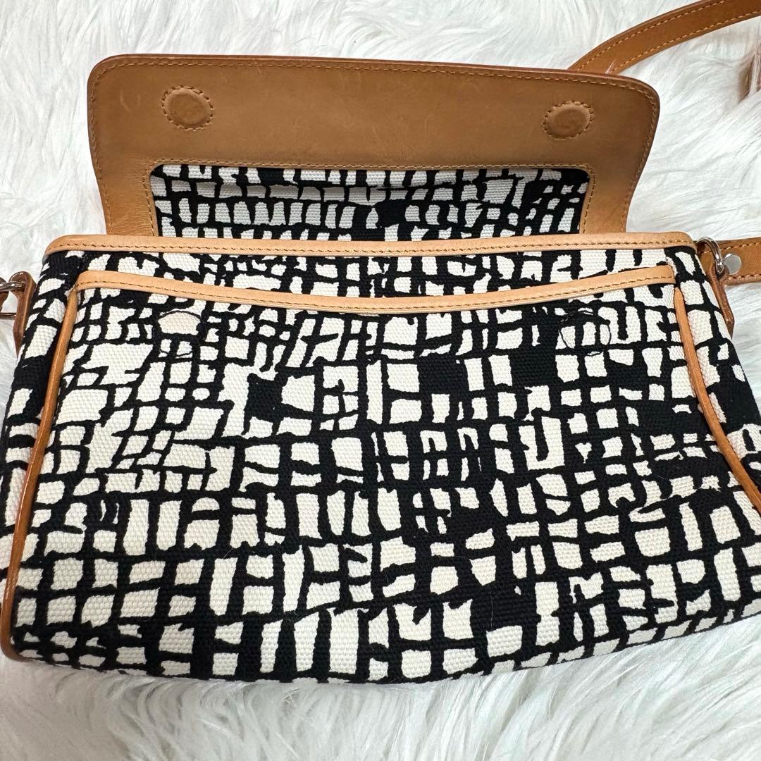 希少【marimekko】マリメッコKaisa（カイサ）ショルダーバッグ　総柄