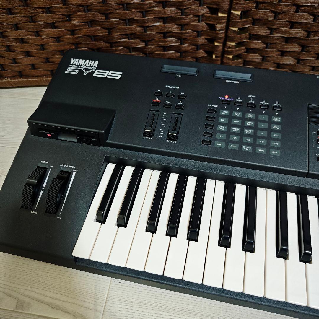 美品】YAMAHA ヤマハ SY85 シンセサイザー 61鍵 完全動作OK - メルカリ