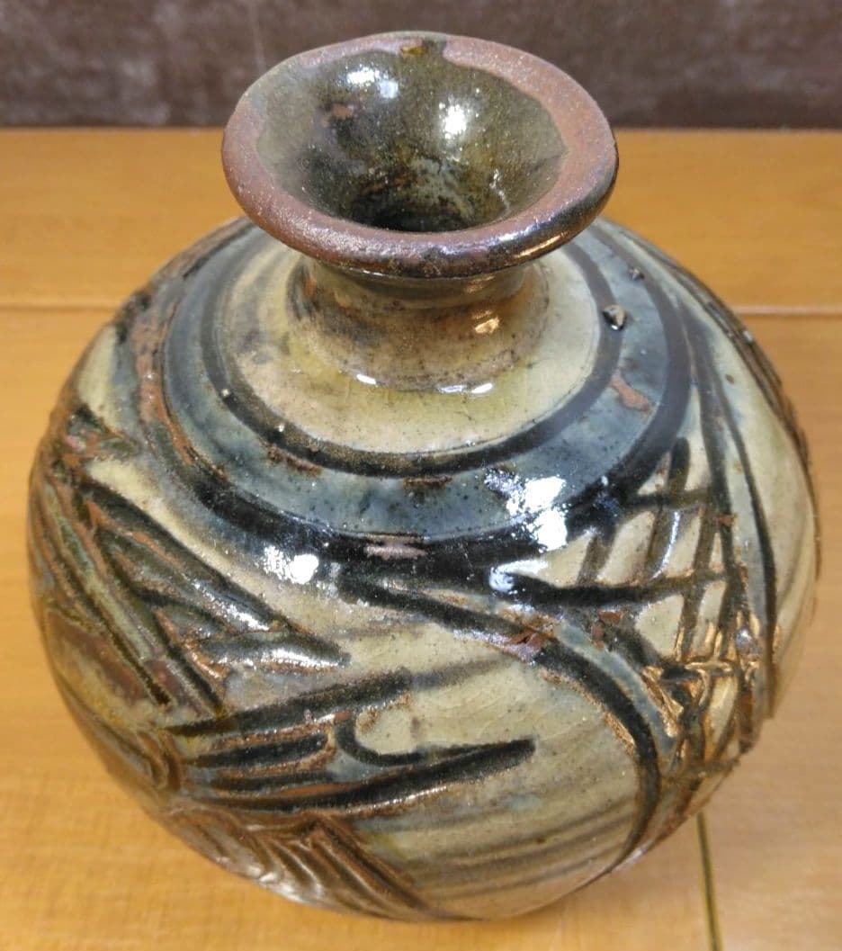 人間国宝 金城次郎 丸壺 栞 共箱 美品 壺屋焼 やちむん 壷屋焼 窓絵 笑魚