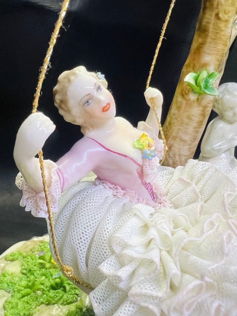 ロココ風 陶器製少女のブランコ置物の通販はau PAY マーケット - 輸入