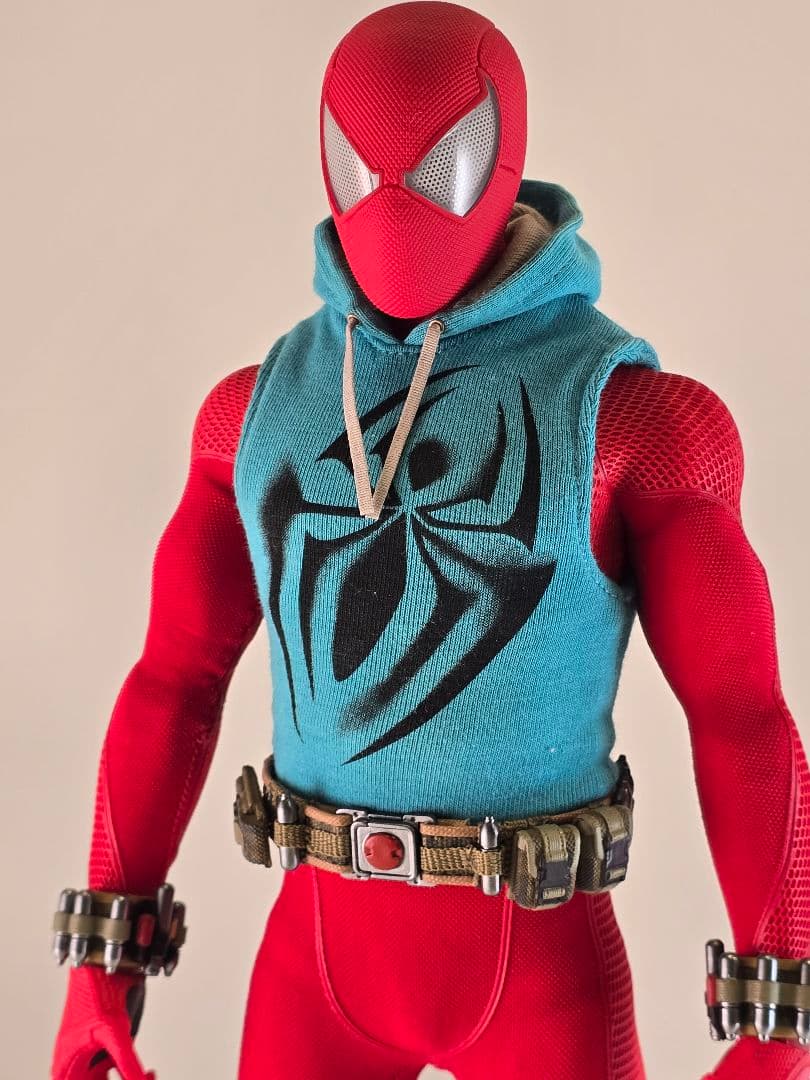 ホットトイズ スパイダーマンスカーレット・スパイダースーツ