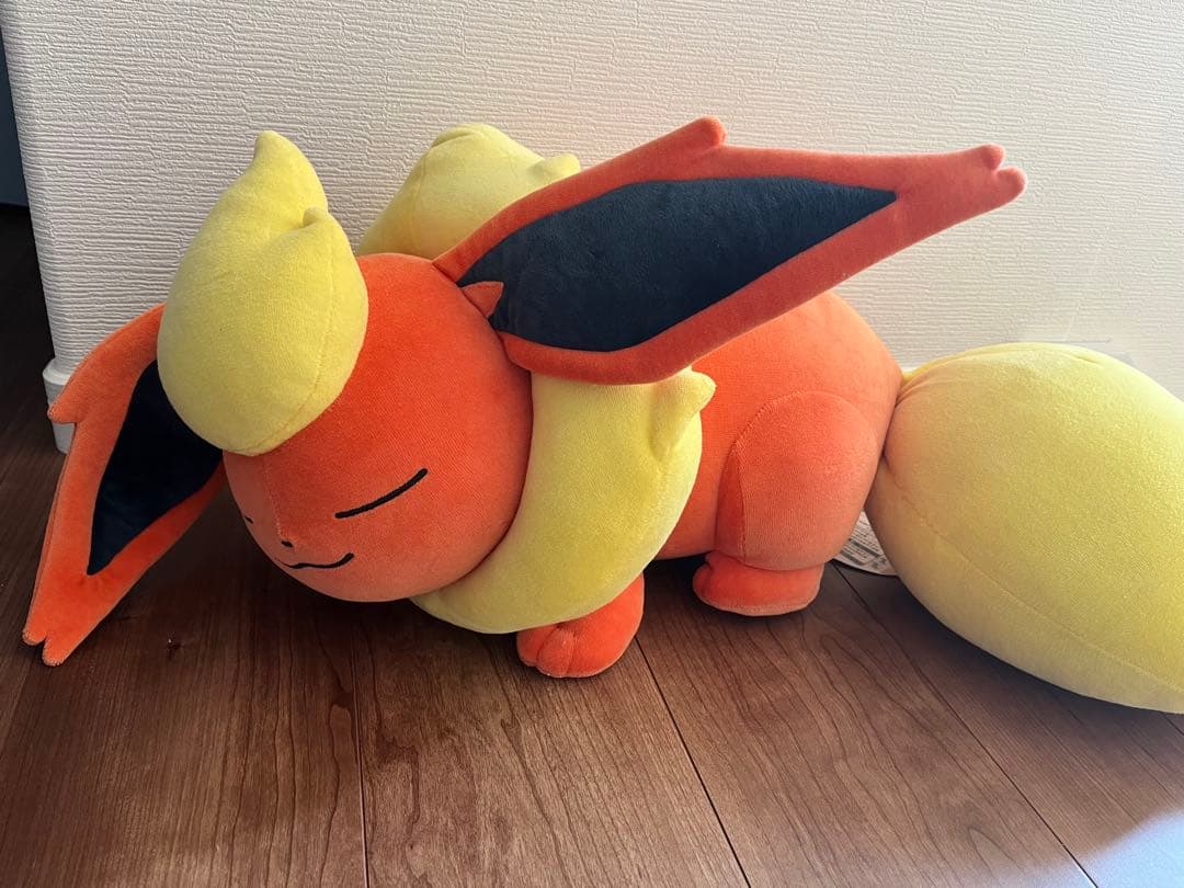 ブースター すやすや ぬいぐるみ ポケモンセンター