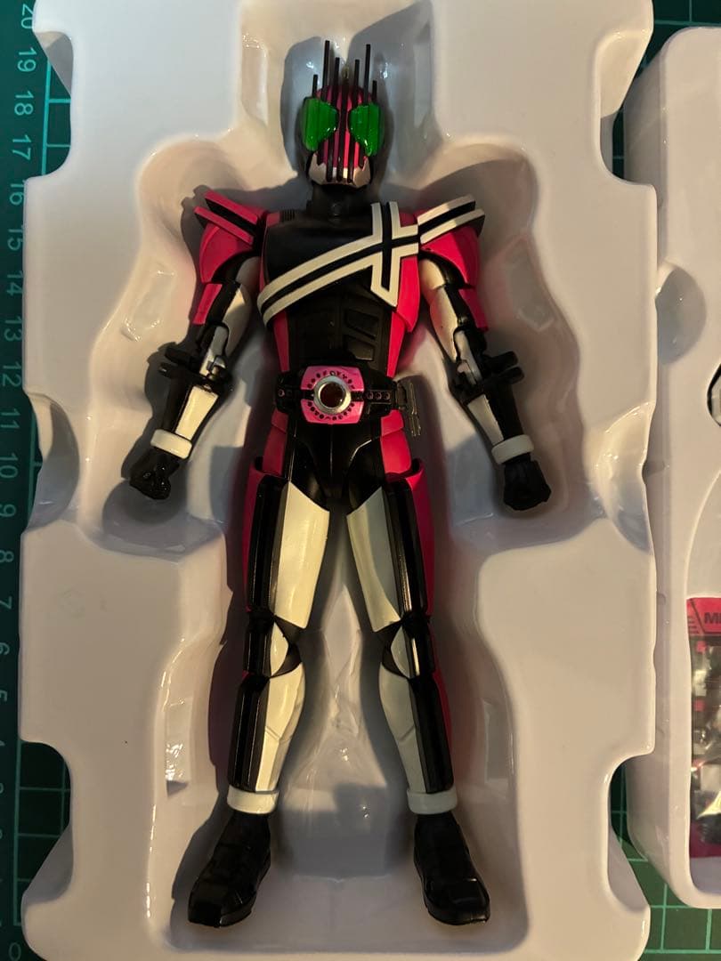 無言可】真骨彫仮面ライダー ディケイド50th ネオディケイドライバー