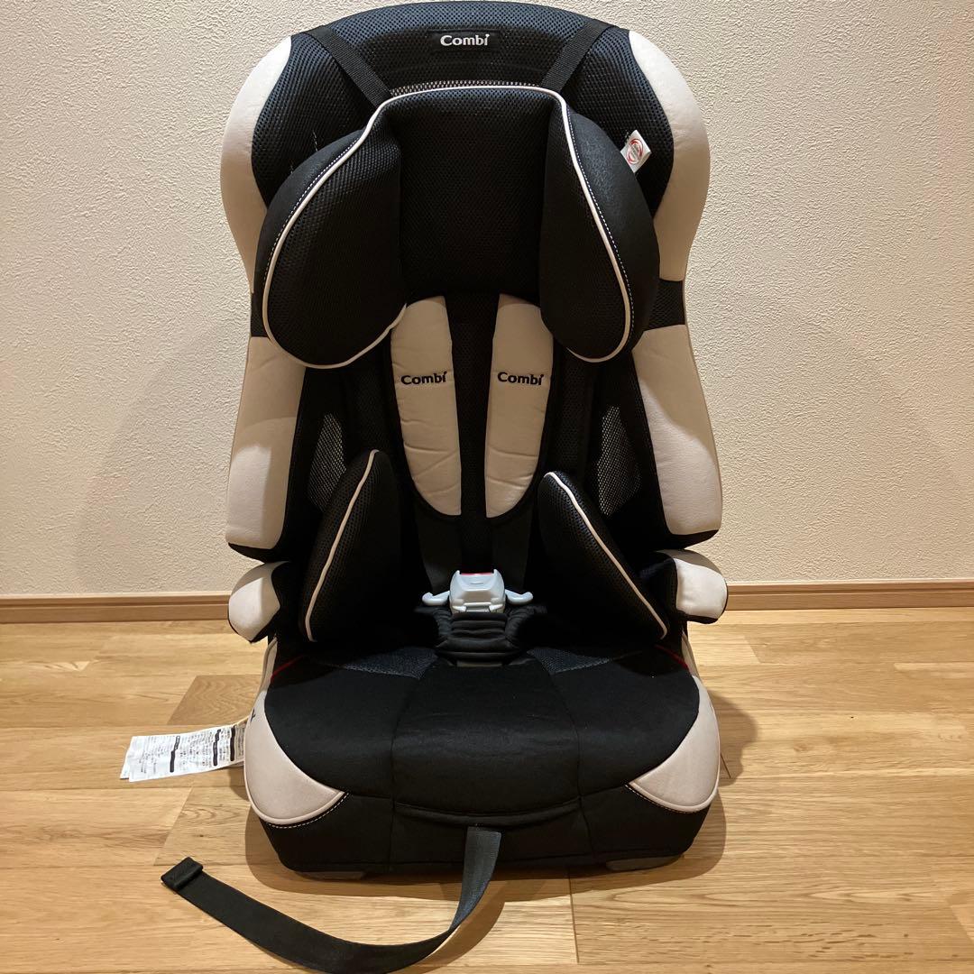 Combi ジュニアシート ブラック/ホワイト - メルカリ