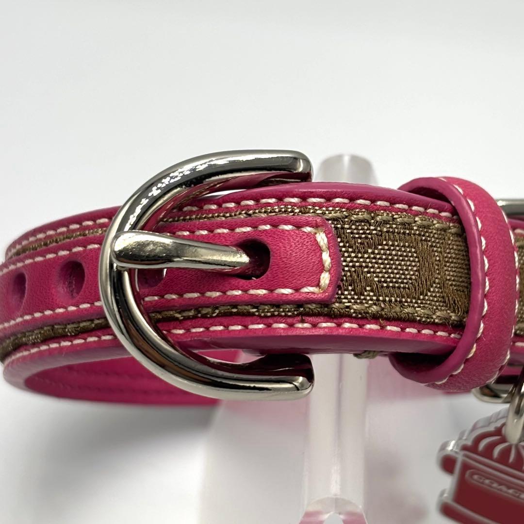 美品 COACH 小型犬用首輪 XS ピンク シグネチャー チャーム付き コーチ